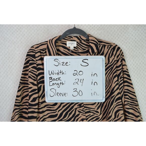 Everly Women's Small Tan Black Zebra Print Lightweight Long Sleeve Blouse - Picture 11 of 11